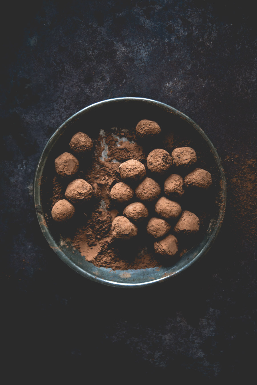 recette-classique-truffes-au-chocolat-noisettes-noix-de-coco-ophelie-lauret-ophelies-kitchen-book-2