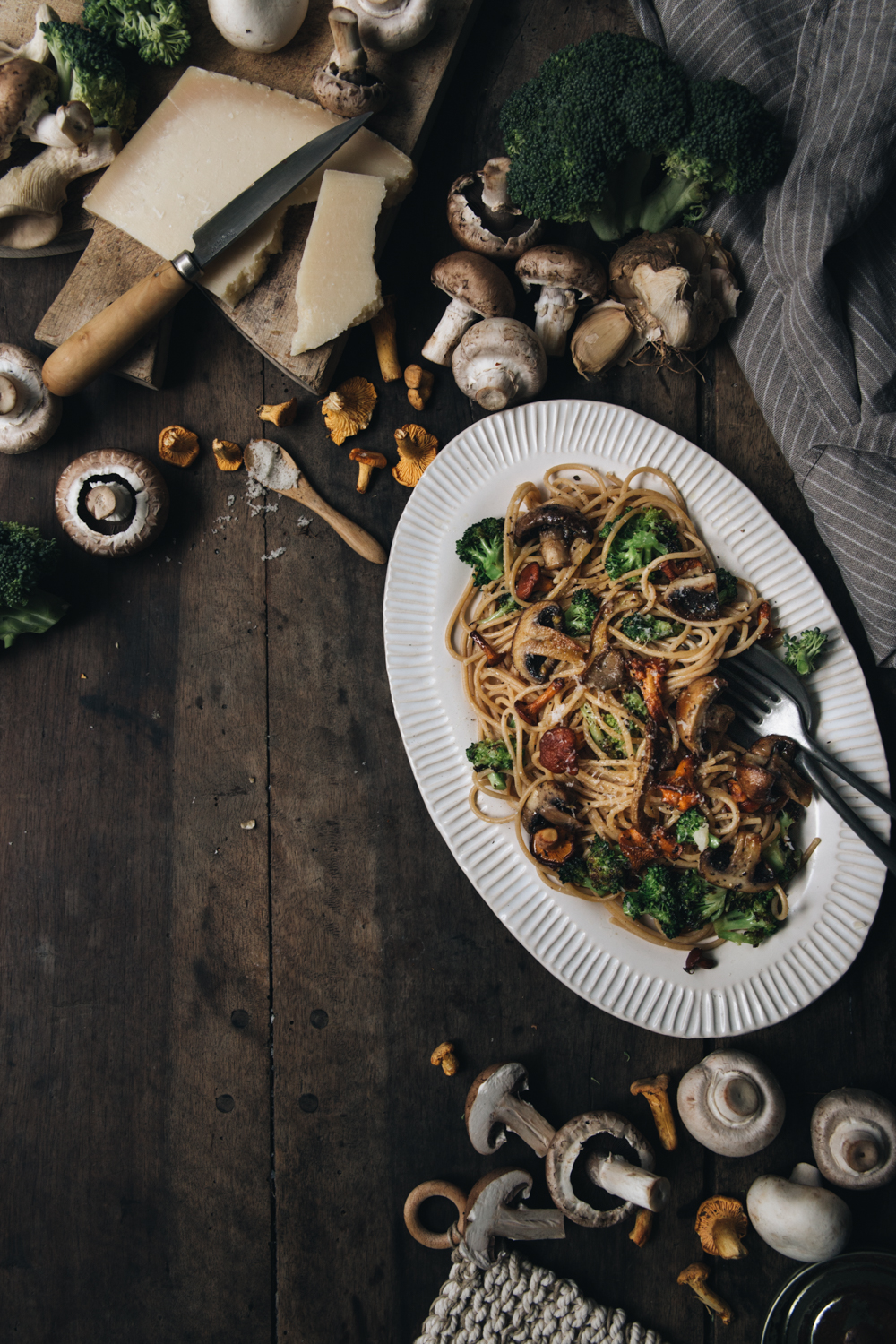 Spaghettis aux champignons & brocolis